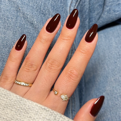 hands wearing DND Gel Polish 750 Fudgsicles