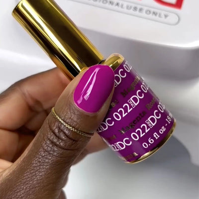 finger wearing DND DC Gel - 022 Magenta Rose