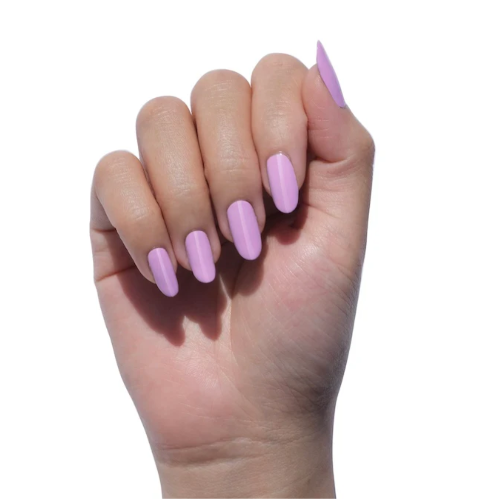hands wearing DND DC Gel - 119 Frosty Taro