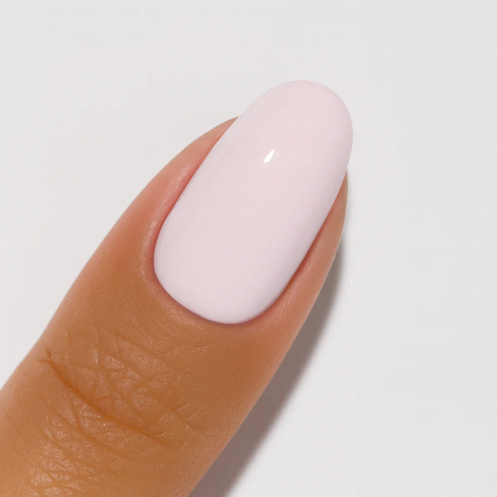 finger wearing DND Diva 057 Only The Good