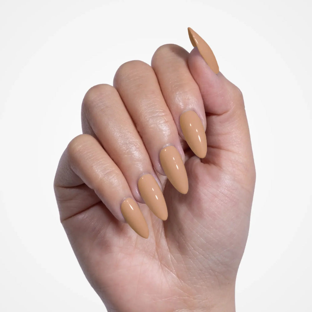 hand swatch for DND HEMA FREE Gel Polish 189 Camel in the Sand