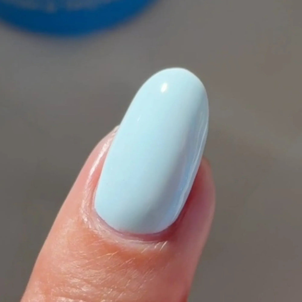 finger wearing DND HEMA FREE Gel Polish 208 Current Mood