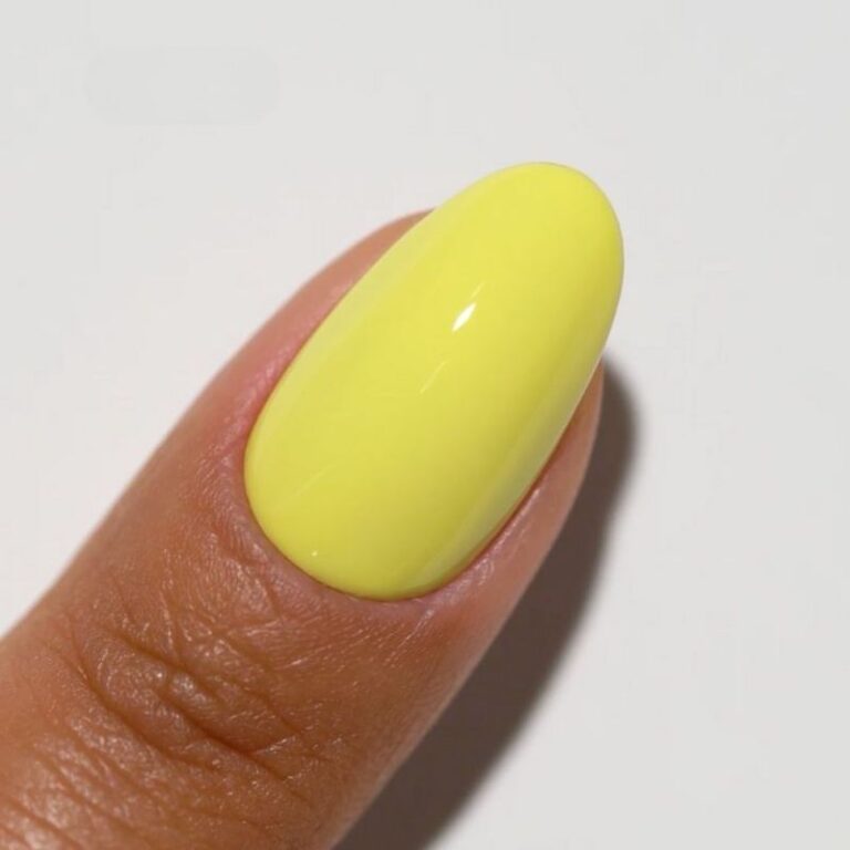 swatch of 219 Bumblebee Gel & Polish Diva Duo by DND