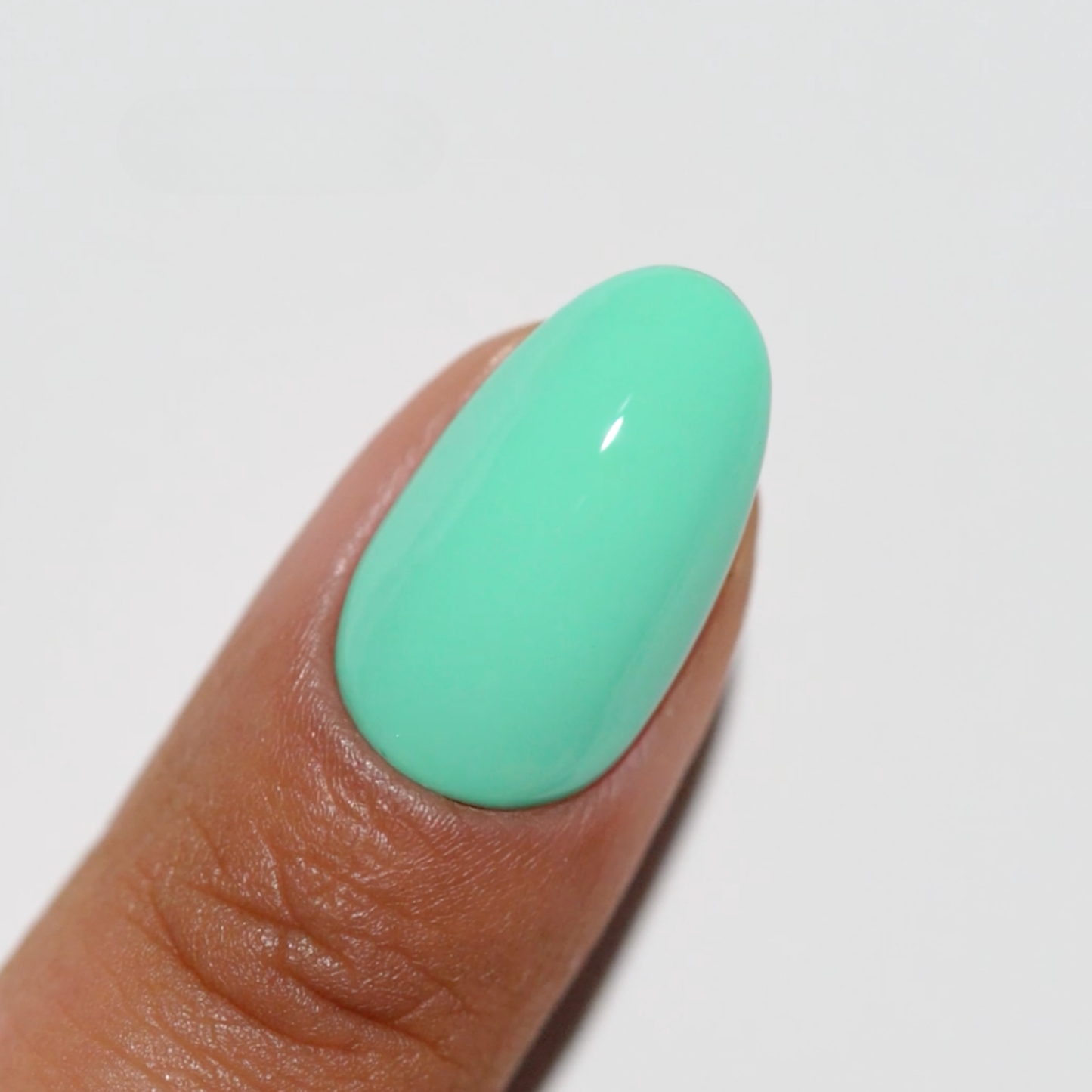 DND Diva Gel Polish - 273 Sound Of Rain