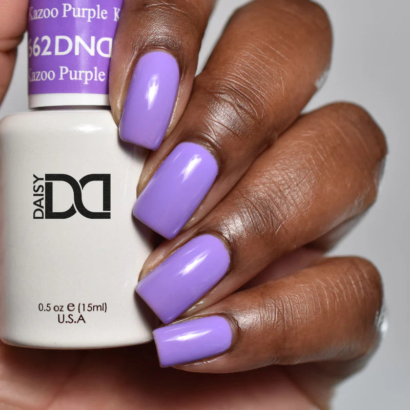 hands wearing DND Duo gel polish 662 kazoo purple
