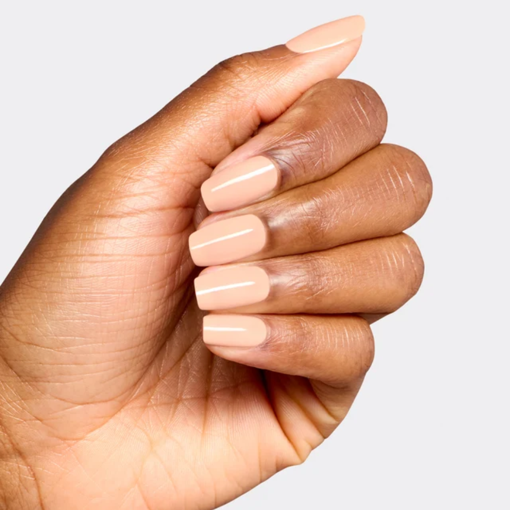 OPI Polish F038 Suzi Take a Vow hand