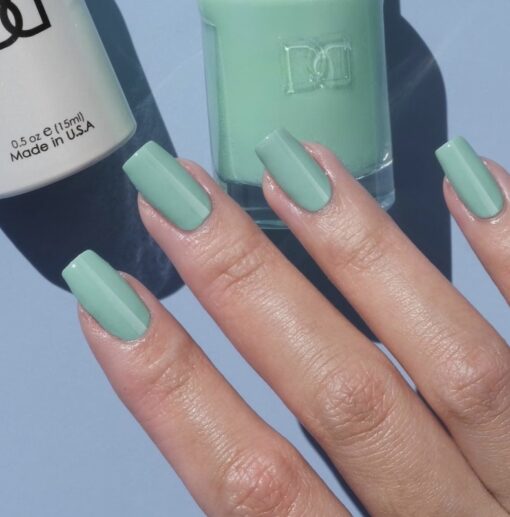 Tropical mint green nail polish - I Mint It - ella+mila