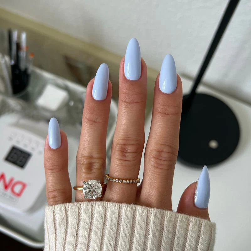 DND Diva Gel Polish - 129 Pies In The Sky hand