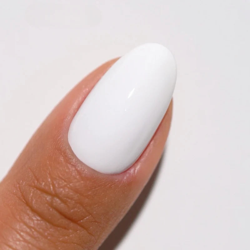 DND Diva Gel Polish - 156 Alpine Snow finger