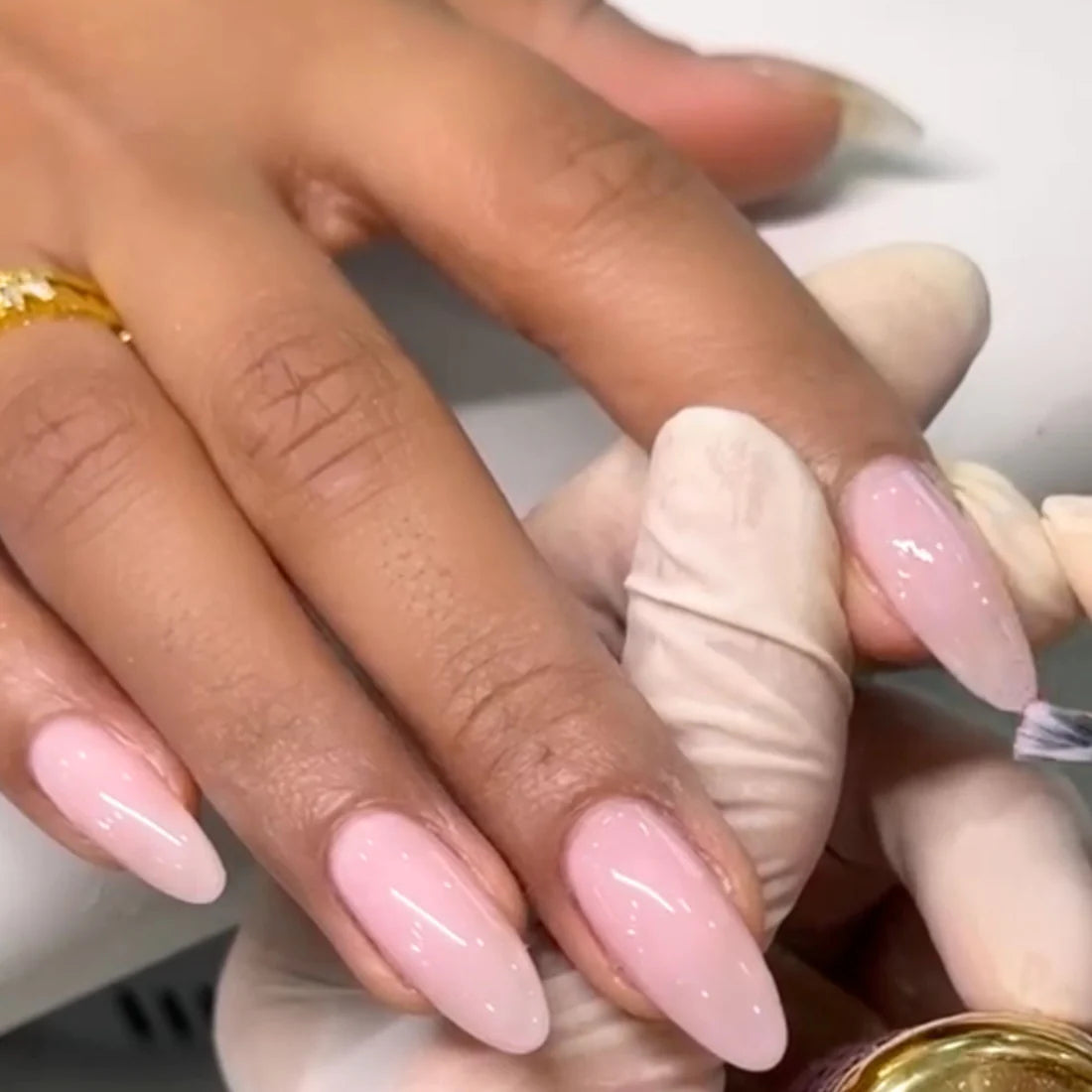 DND DC Dap Dip Powder 1.6oz - 2469 C'est La Vie hand