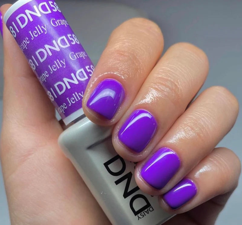 DND Gel Polish - 581 Grape Jelly bottle