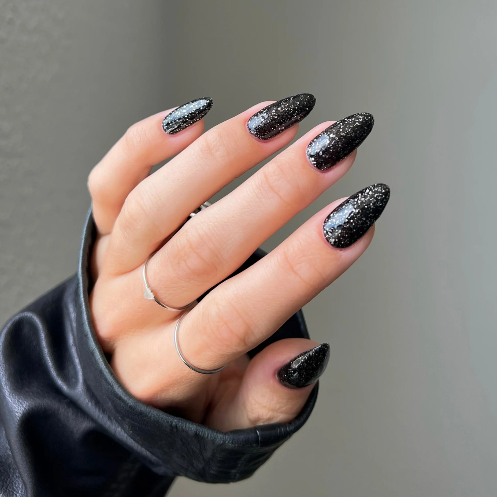 hands swatch for DND Gel Polish 527 Night Sky