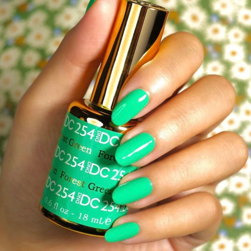 gel bottle of DND DC Gel - 254 Forest Green