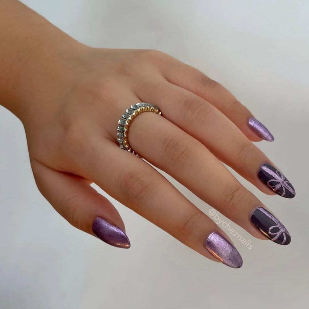 hands wearing DND Gel Polish 706 Orchid Lust
