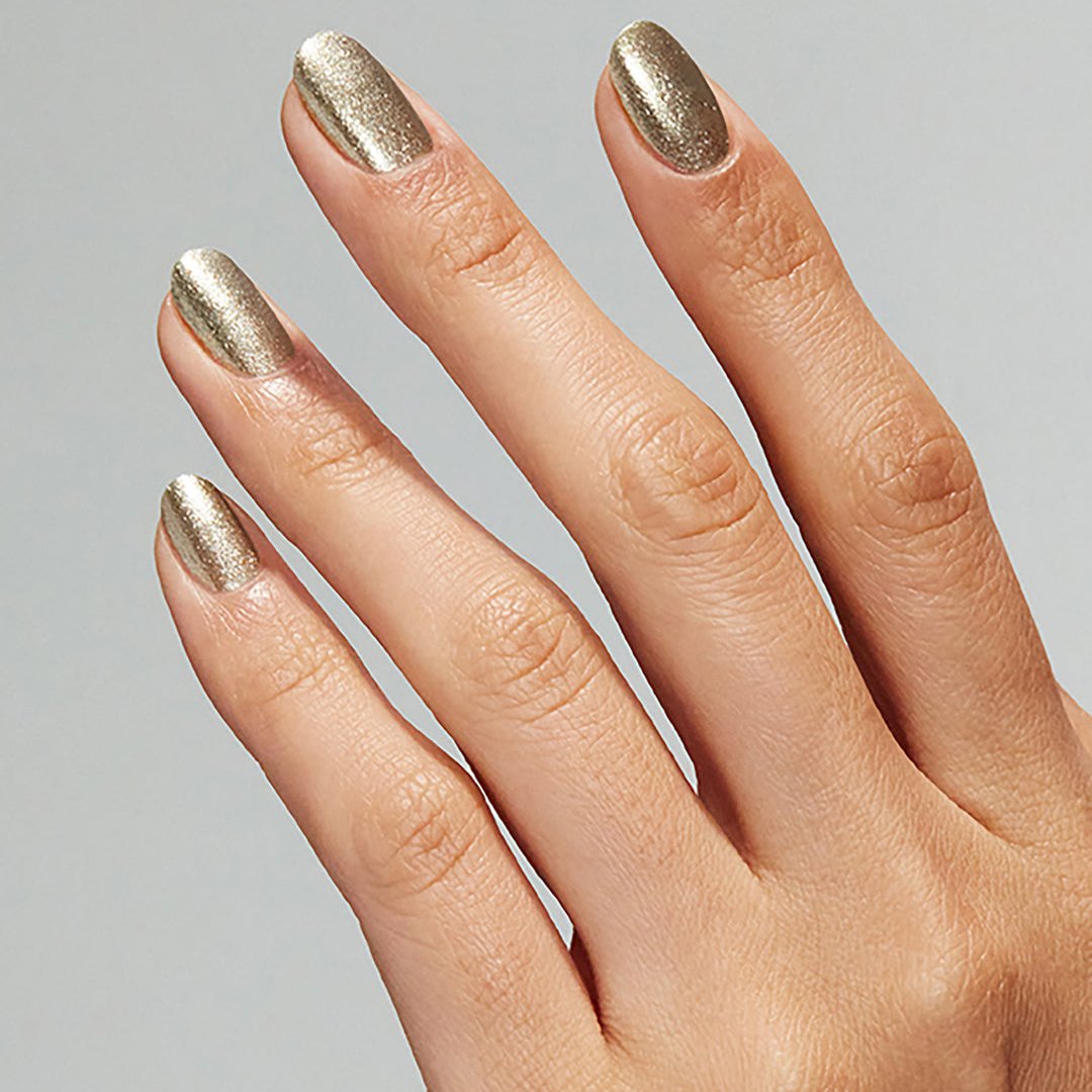 OPI Dip - F010 I Mica Be Dreaming