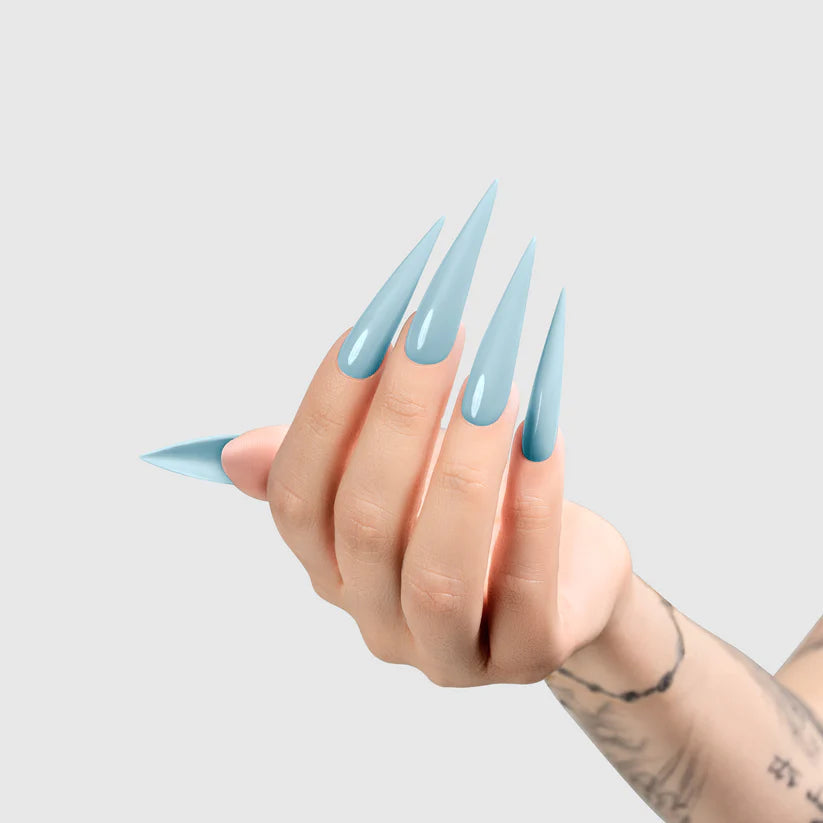 Chaun Legend Gel - LG5140 Ocean's Bottom hand