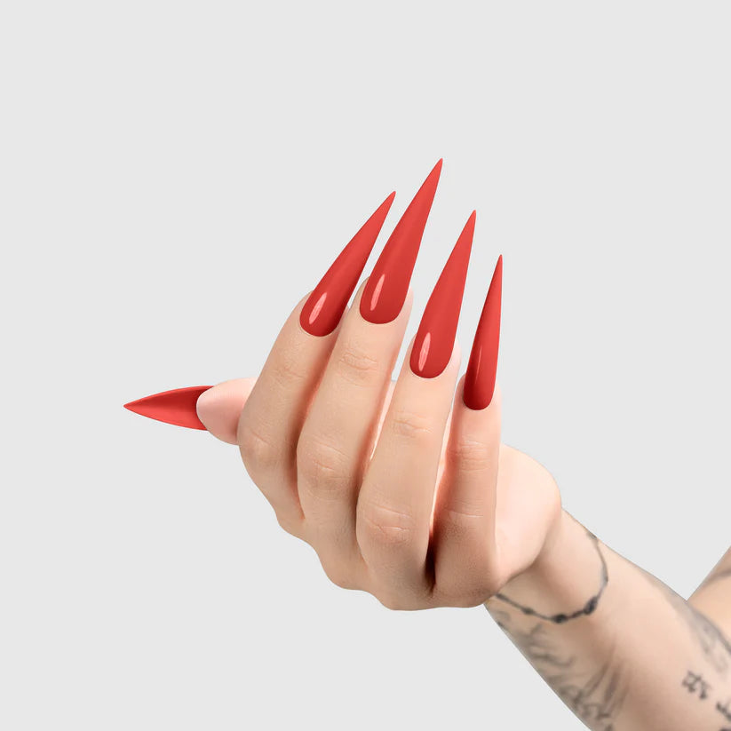 Chaun Legend Gel - LG5170 Berry Shortcake hand