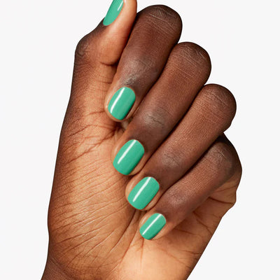 OPI Infinite Shine L205 Big Apple Green hand