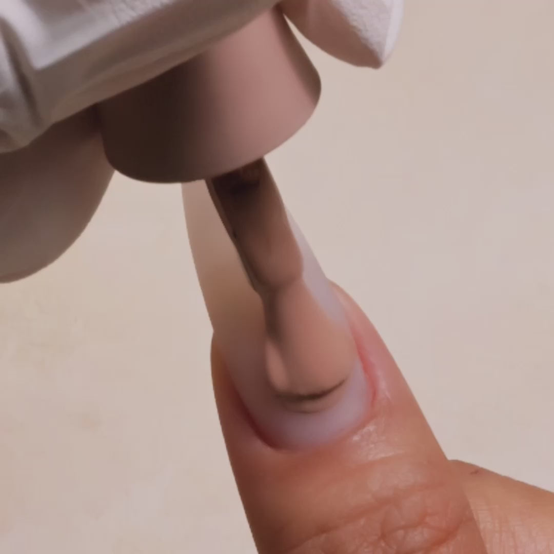 Kiara Sky Gel Pro Polish -  HFG019 Almond Milk Macchiato vid