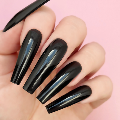 Swatch of 5087 Black Tie Affair Gel & Polish Duo All-in-One by Kiara Sky