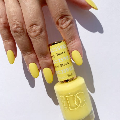 Hands Wearing 259 Glossy Stars Duo By DND DC