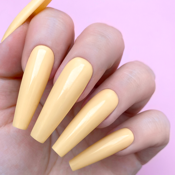 Swatch of G5014 Honey Blonde Gel Polish All-in-One by Kiara Sky