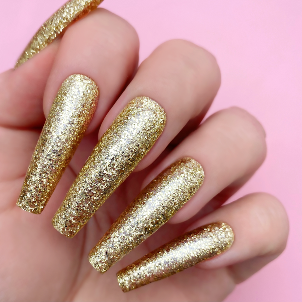 Swatch of 5024 Take The Crown Gel & Polish Duo All-in-One by Kiara Sky