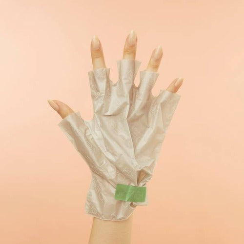 swatch of Collagen Hemp Gloves by Voesh