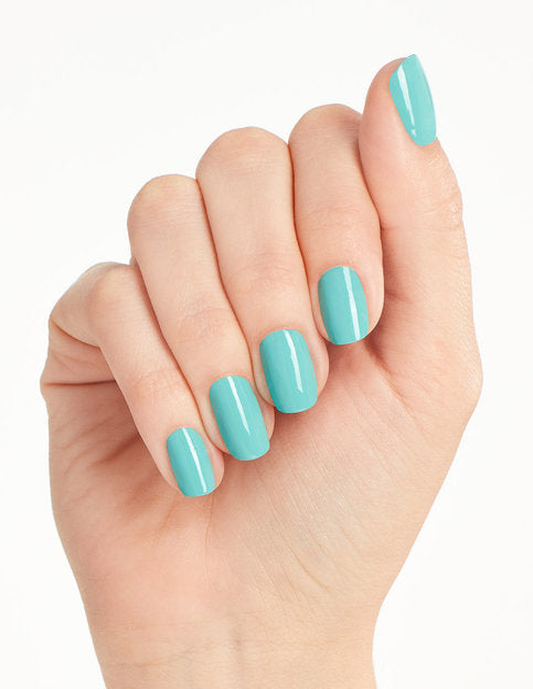 L24 CLOSER THAN YOU MIGHT BELÉM Nail Lacquer by OPI